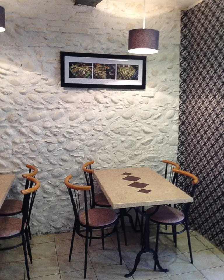 renovation agencement restaurant mezo pau 4 768x960